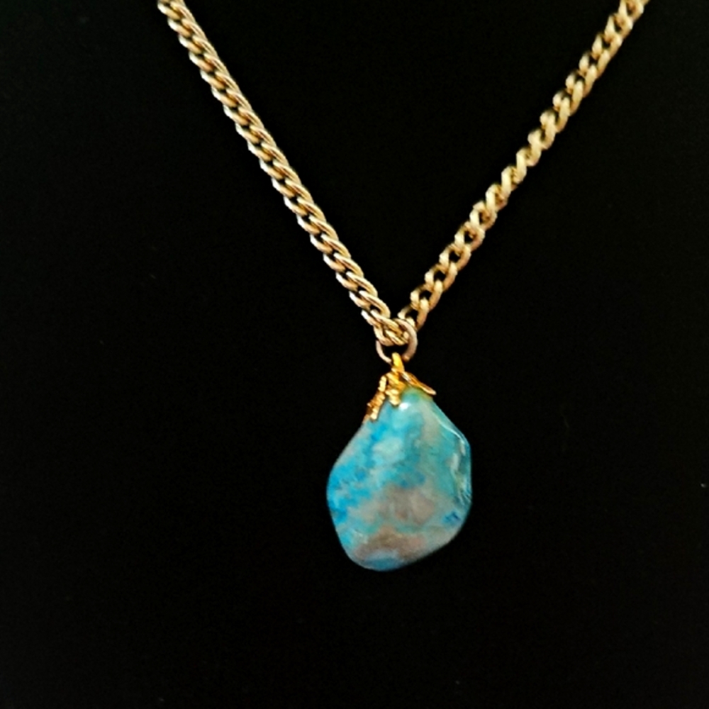 Vintage Gold Chain Necklace with Blue Stone Pendant